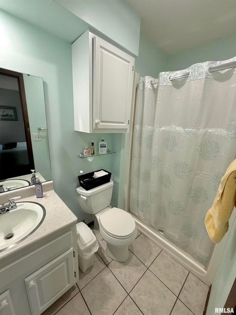 Tiny photo for 3715 35TH Street #3, Moline, IL 61265 (MLS # QC4268371)