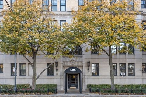 Photo of 3300 N LAKE SHORE Drive #15A, Chicago, IL 60657 (MLS # 12542943)