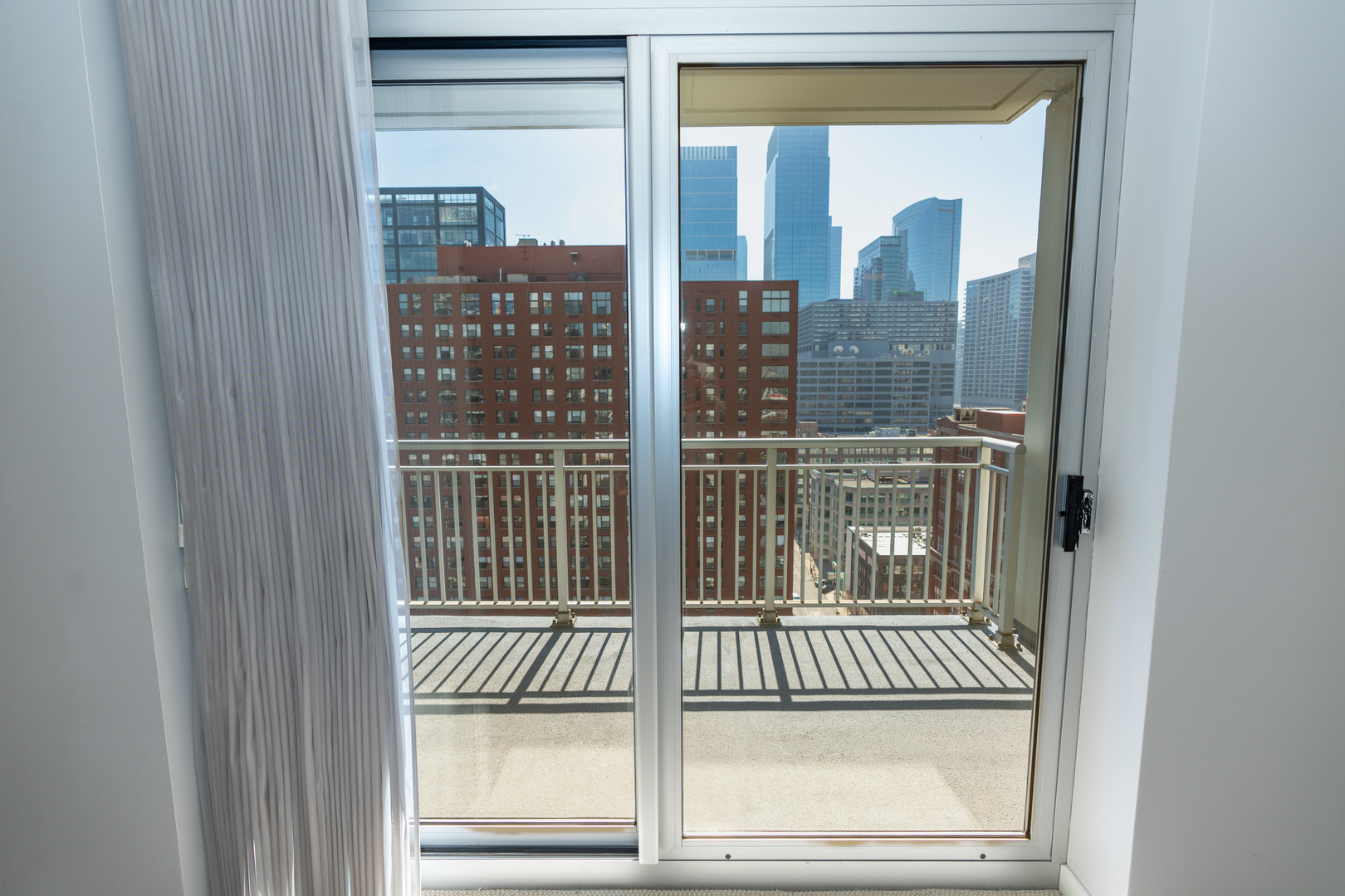 330 W Grand Avenue 1802