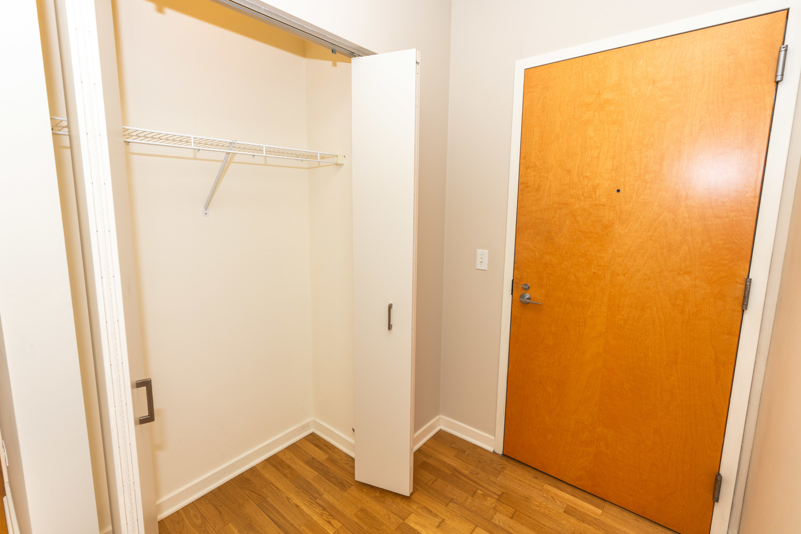 330 W Grand Avenue 1802