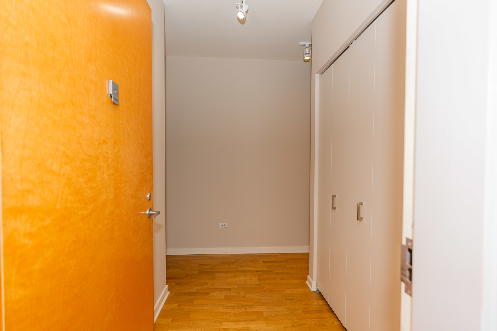 330 W Grand Avenue 1802
