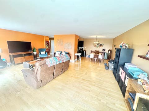 Tiny photo for 20 N Tower Road #5B, Oak Brook, IL 60523 (MLS # 12708939)