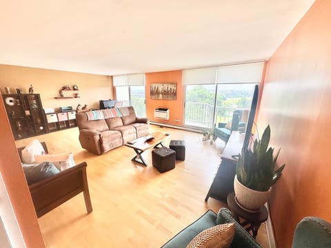Tiny photo for 20 N Tower Road #5B, Oak Brook, IL 60523 (MLS # 12708939)