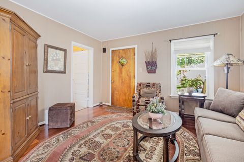 Tiny photo for 4113 Elm Avenue, Brookfield, IL 60513 (MLS # 12697644)