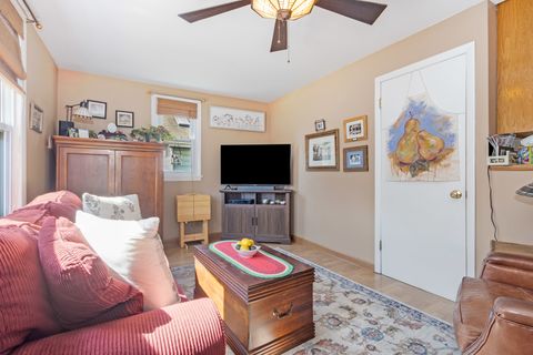 Tiny photo for 4113 Elm Avenue, Brookfield, IL 60513 (MLS # 12697644)