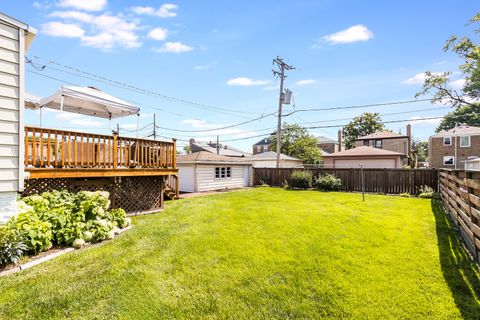 Tiny photo for 4113 Elm Avenue, Brookfield, IL 60513 (MLS # 12697644)