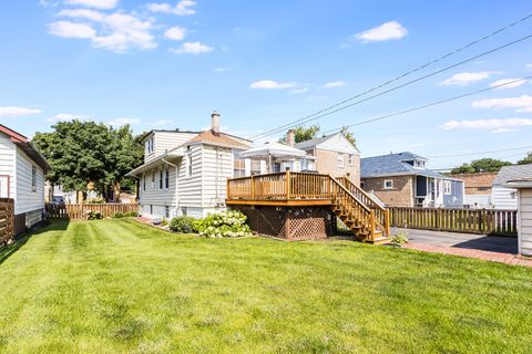 Tiny photo for 4113 Elm Avenue, Brookfield, IL 60513 (MLS # 12697644)