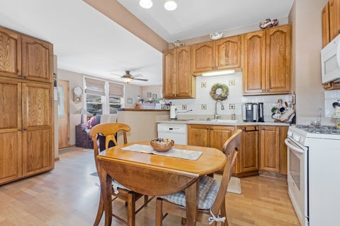 Tiny photo for 4113 Elm Avenue, Brookfield, IL 60513 (MLS # 12697644)