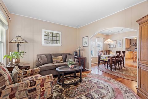 Tiny photo for 4113 Elm Avenue, Brookfield, IL 60513 (MLS # 12697644)
