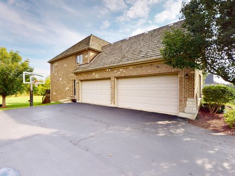 Tiny photo for 162 Cardinal Drive, Hawthorn Woods, IL 60047 (MLS # 12480591)