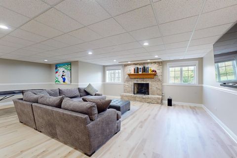 Tiny photo for 162 Cardinal Drive, Hawthorn Woods, IL 60047 (MLS # 12480591)