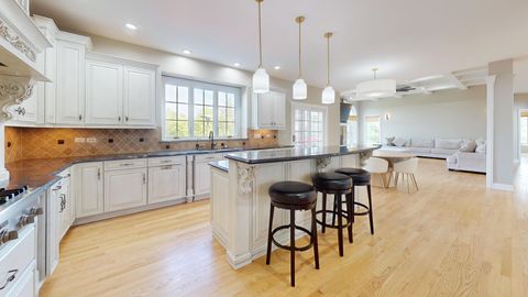 Tiny photo for 162 Cardinal Drive, Hawthorn Woods, IL 60047 (MLS # 12480591)