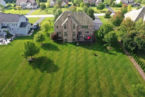 Tiny photo for 162 Cardinal Drive, Hawthorn Woods, IL 60047 (MLS # 12480591)