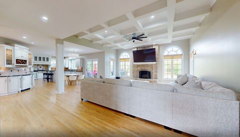 Tiny photo for 162 Cardinal Drive, Hawthorn Woods, IL 60047 (MLS # 12480591)