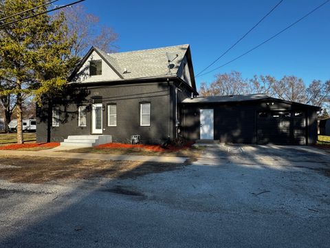 Photo of 350 S 4th Avenue, St. Anne, IL 60964 (MLS # 12328673)