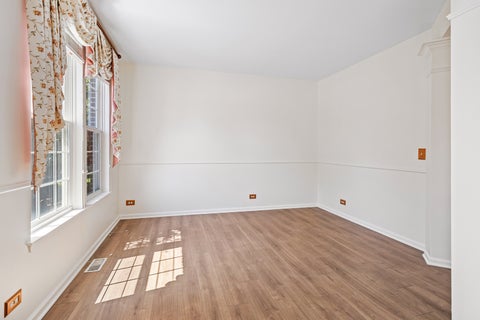Tiny photo for 9 Sagebrush Court, Streamwood, IL 60107 (MLS # 12690449)