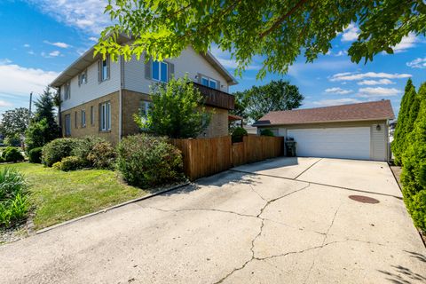 Tiny photo for 1420 Oakton Street, Park Ridge, IL 60068 (MLS # 12521830)