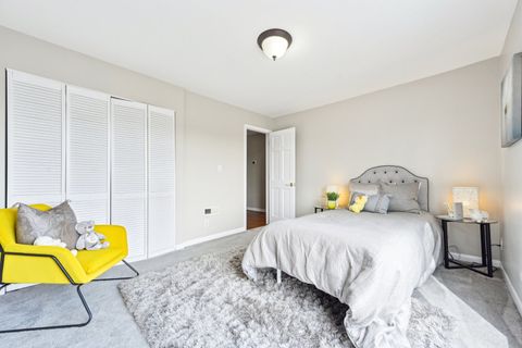 Tiny photo for 1420 Oakton Street, Park Ridge, IL 60068 (MLS # 12521830)