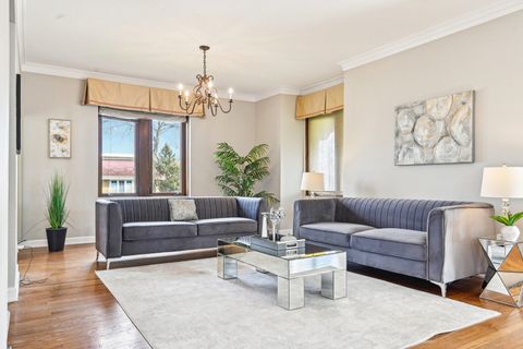 Tiny photo for 1420 Oakton Street, Park Ridge, IL 60068 (MLS # 12521830)