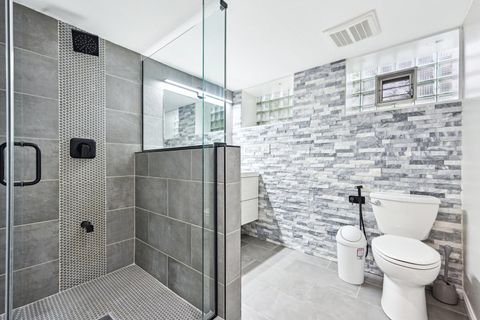 Tiny photo for 1420 Oakton Street, Park Ridge, IL 60068 (MLS # 12521830)