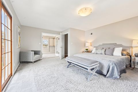 Tiny photo for 1420 Oakton Street, Park Ridge, IL 60068 (MLS # 12521830)