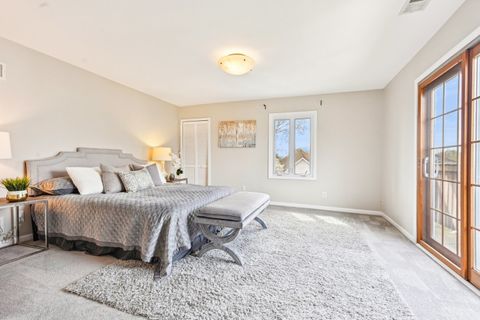 Tiny photo for 1420 Oakton Street, Park Ridge, IL 60068 (MLS # 12521830)