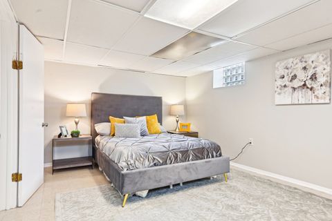 Tiny photo for 1420 Oakton Street, Park Ridge, IL 60068 (MLS # 12521830)