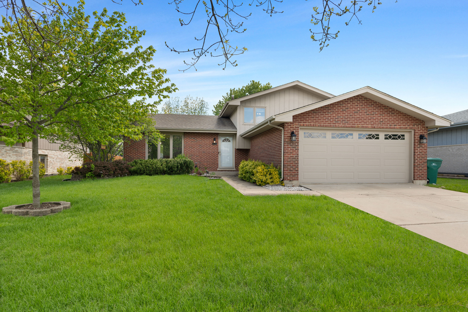 615 Driftwood Avenue