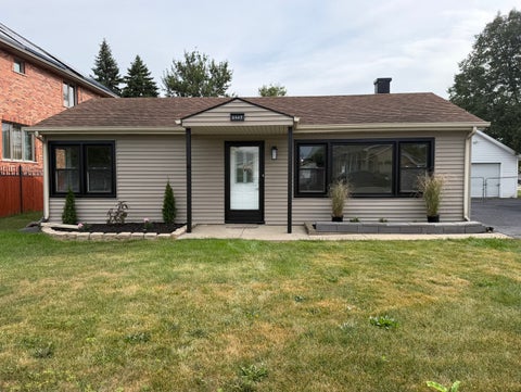 Photo of 6449 W 84th Street, Burbank, IL 60459 (MLS # 12776112)