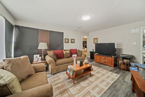 Tiny photo for 1436 Portsmouth Avenue, Westchester, IL 60154 (MLS # 12600497)