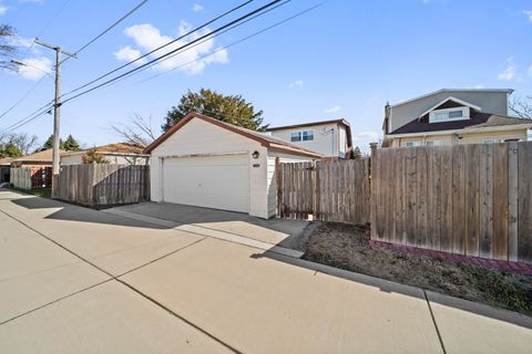 Tiny photo for 1436 Portsmouth Avenue, Westchester, IL 60154 (MLS # 12600497)