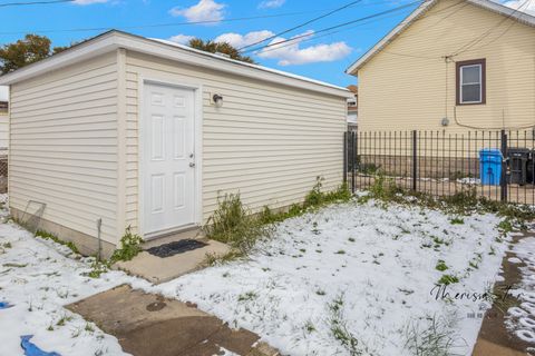 Tiny photo for 10211 S Yale Avenue, Chicago, IL 60628 (MLS # 12518166)