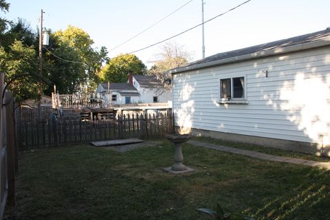 Tiny photo for 713 Ohara Street, Bloomington, IL 61701 (MLS # 12480386)