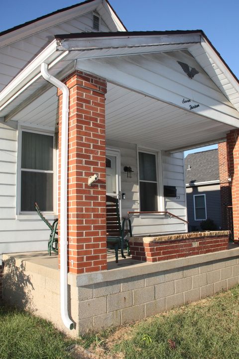 Tiny photo for 713 Ohara Street, Bloomington, IL 61701 (MLS # 12480386)