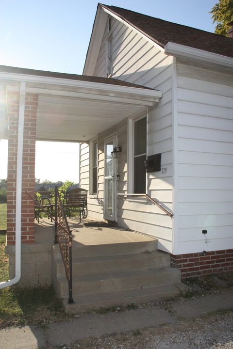 Tiny photo for 713 Ohara Street, Bloomington, IL 61701 (MLS # 12480386)