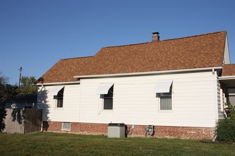 Tiny photo for 713 Ohara Street, Bloomington, IL 61701 (MLS # 12480386)