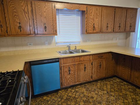 Tiny photo for 17331 Wausau Court, South Holland, IL 60473 (MLS # 12531301)