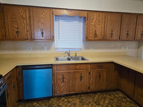 Tiny photo for 17331 Wausau Court, South Holland, IL 60473 (MLS # 12531301)