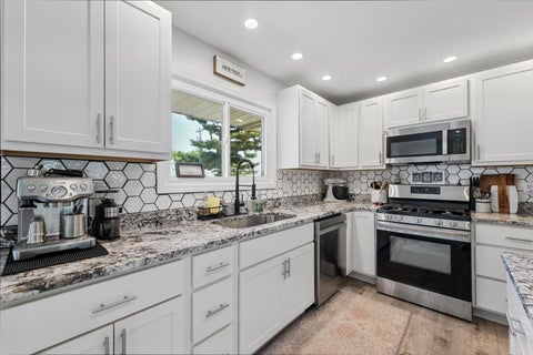 Tiny photo for 65 Chestnut Court, Champaign, IL 61822 (MLS # 12746349)