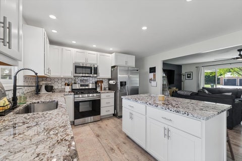 Tiny photo for 65 Chestnut Court, Champaign, IL 61822 (MLS # 12746349)