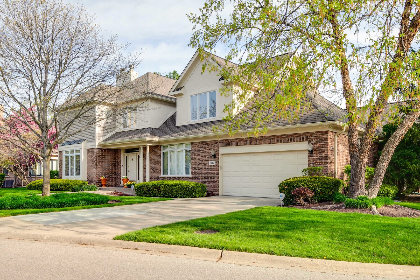 2552 Buckland Lane
