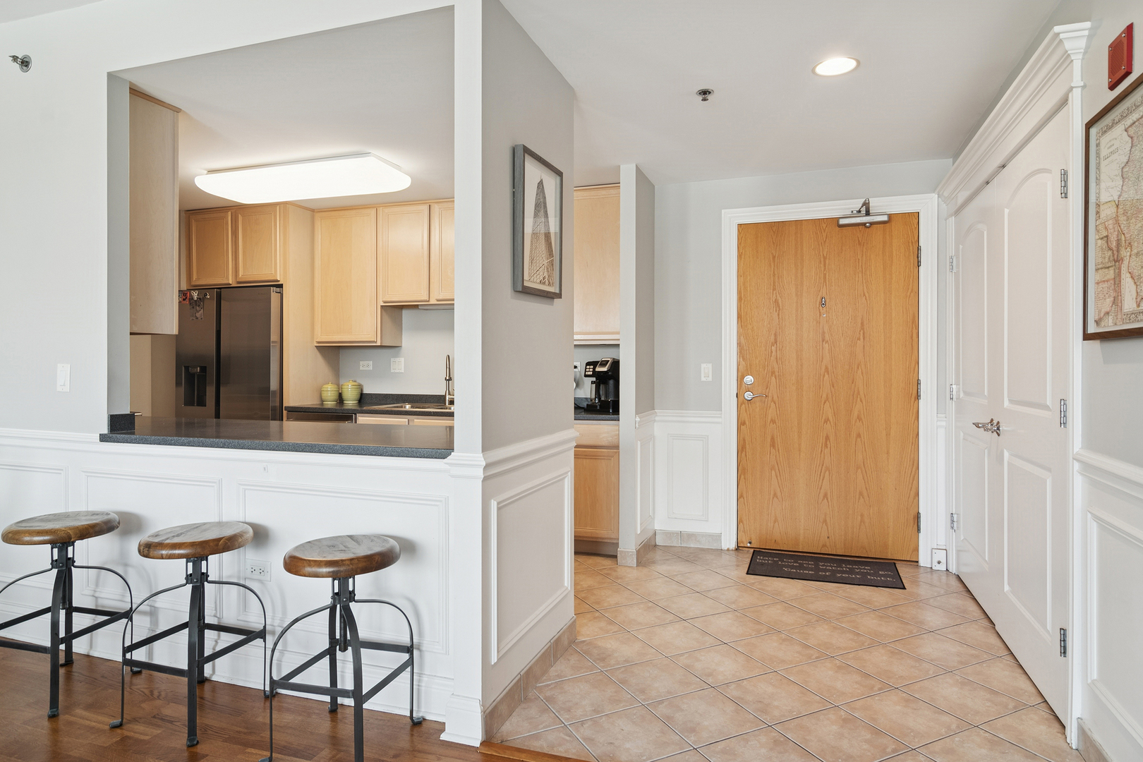 77 S Evergreen Avenue 606