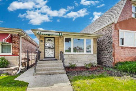 839 N Kildare Avenue Chicago IL 60651