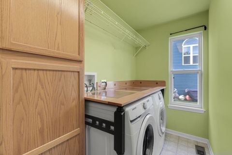 Tiny photo for 1646 Gleneagle Drive, Carpentersville, IL 60110 (MLS # 12659621)