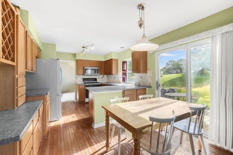 Tiny photo for 1646 Gleneagle Drive, Carpentersville, IL 60110 (MLS # 12659621)