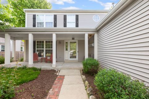 Tiny photo for 1646 Gleneagle Drive, Carpentersville, IL 60110 (MLS # 12659621)
