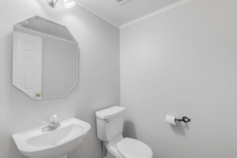 Tiny photo for 1646 Gleneagle Drive, Carpentersville, IL 60110 (MLS # 12659621)
