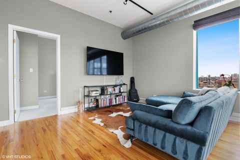 Tiny photo for 920 W MADISON Street #901W, Chicago, IL 60607 (MLS # 12277030)