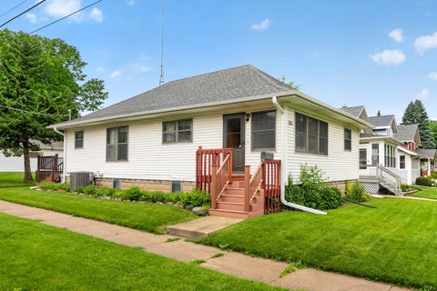 Photo of 803 N 9th Street, DeKalb, IL 60115 (MLS # 12684283)