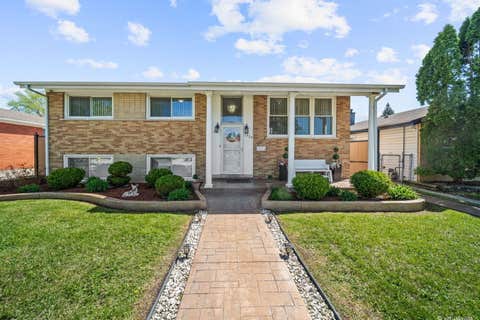 Photo of 1329 Buffalo Avenue, Calumet City, IL 60409 (MLS # 12623446)